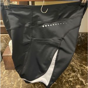 Baleaf padded biking shorts size M / women’s